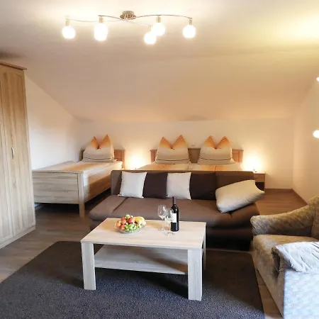 Hirsch Apartment